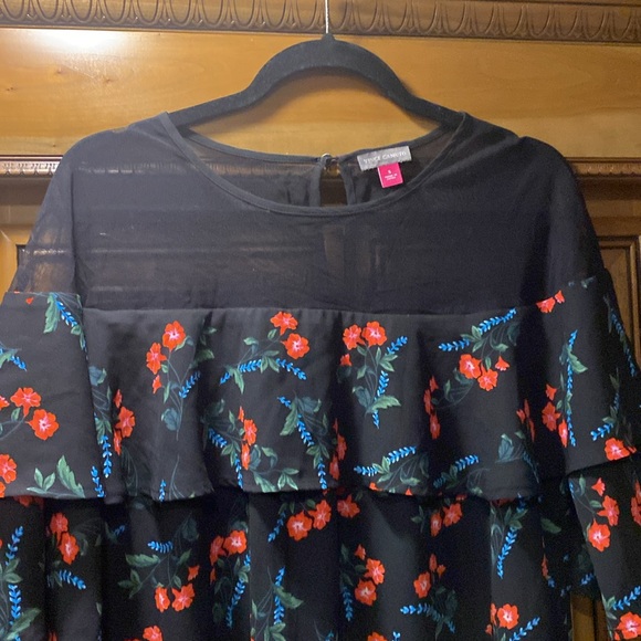VINCE CAMUTO Floral Mesh Yoke Oversized Blouse Size Small - Picture 5 of 14